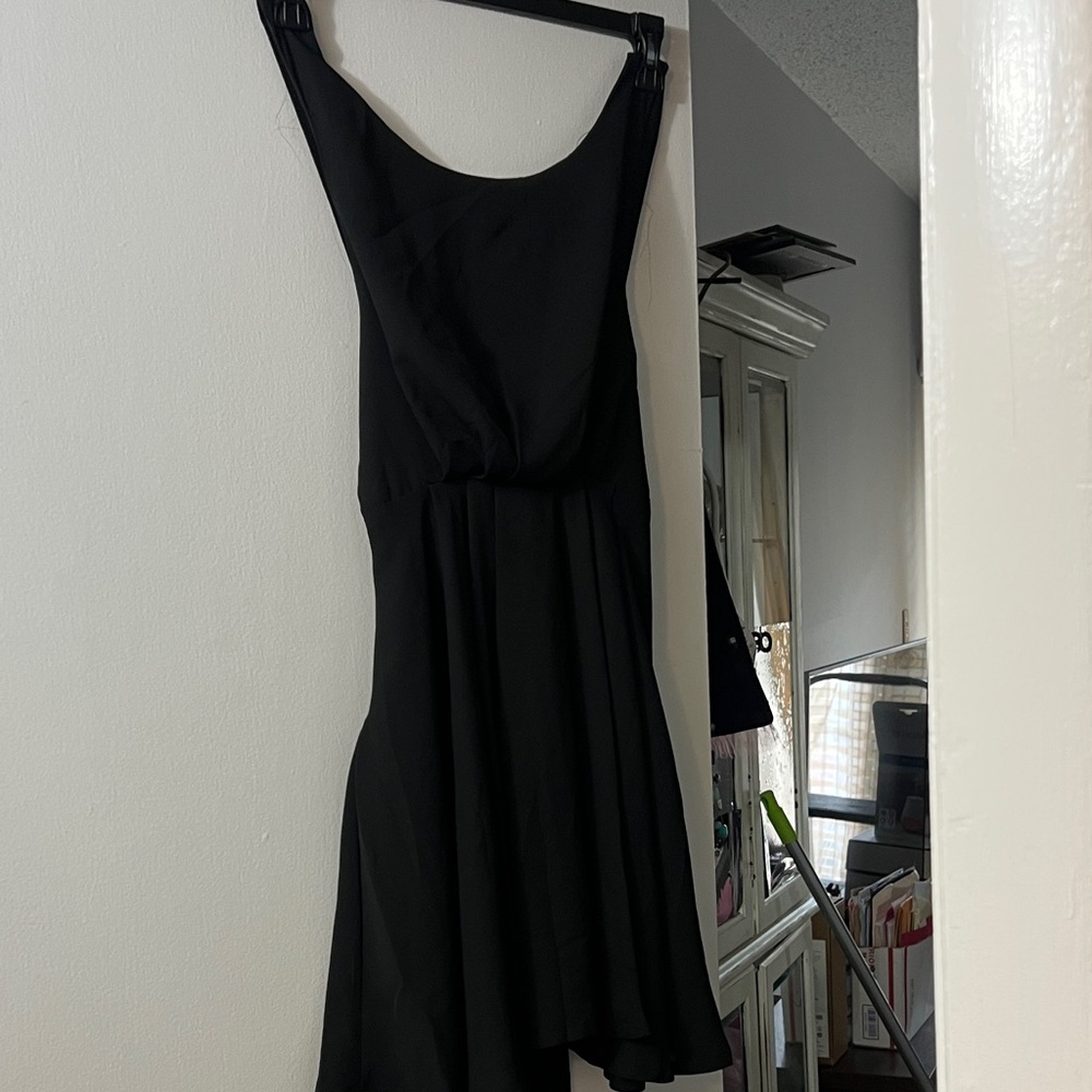 Elegant Black Backless Dress